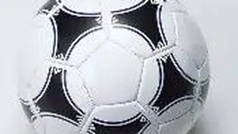 网坛佳人布沙尔携手男主播直播互动，助力抗疫筹款行动