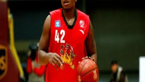 揭秘昨晚精彩对决：山西与天津CBA激战，19时高度数据深度剖析！