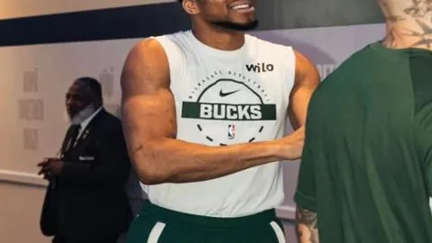 曼城官方：7名球员即将踏上转会之路